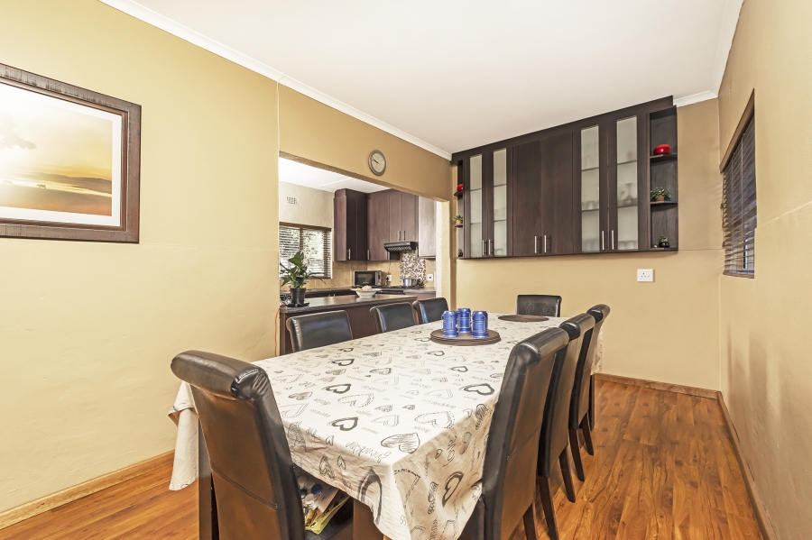 3 Bedroom Property for Sale in Amandelrug Western Cape